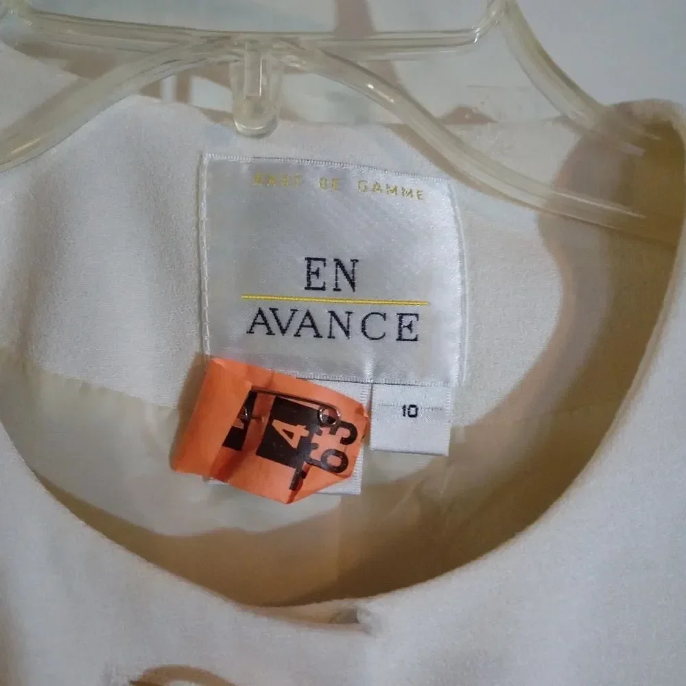 En Avance size 10 two piece women's outfit / dress with skirt